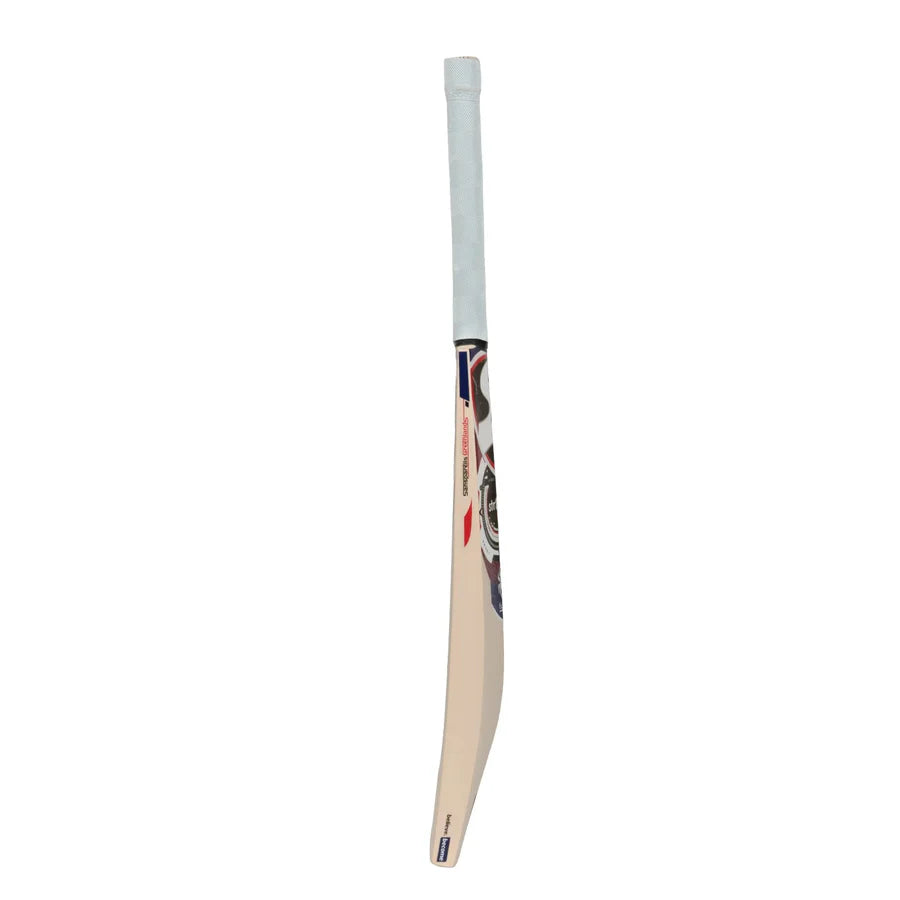 SG RP 250 English Willow bat face showing clean grains and power zone