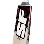 Detail of the premium rubber grip and spliced cane handle for maximum control and vibration reduction.