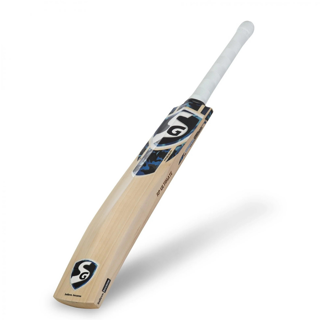  Lightweight SG RP Ultimate Cricket Bat featuring a premium Grade 3 willow.