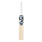 Close-up of SG RP Ultimate Bat's 5-6 straight grains and thick edges.