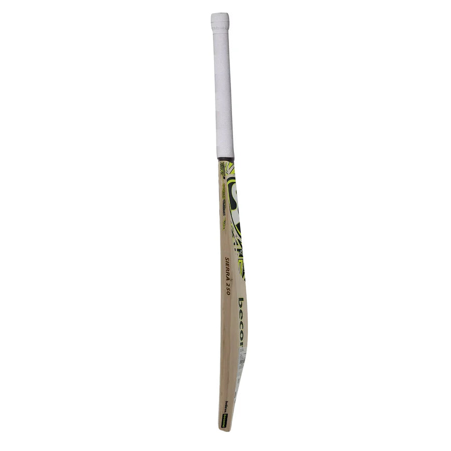 Close-up of SG Sierra 250 bat's traditional cane handle for superior grip.