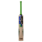  High-quality rubber grip and embossed chrome stickers on the SS Dynasty handle.